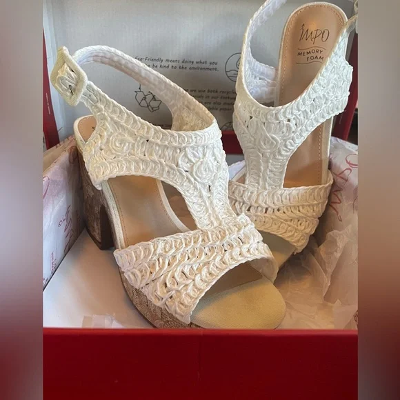 Impo, sz 8, white crochet, platform heeled sandals. - Picture 1 of 5